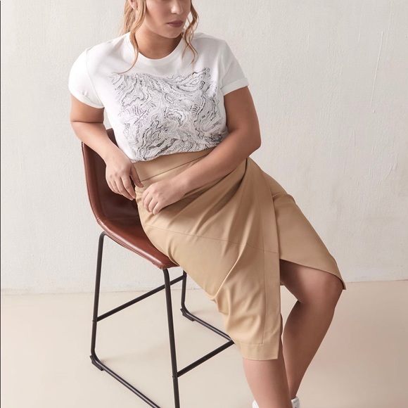 High-Waist Faux-Wrap Skirt - Picture 5 of 6